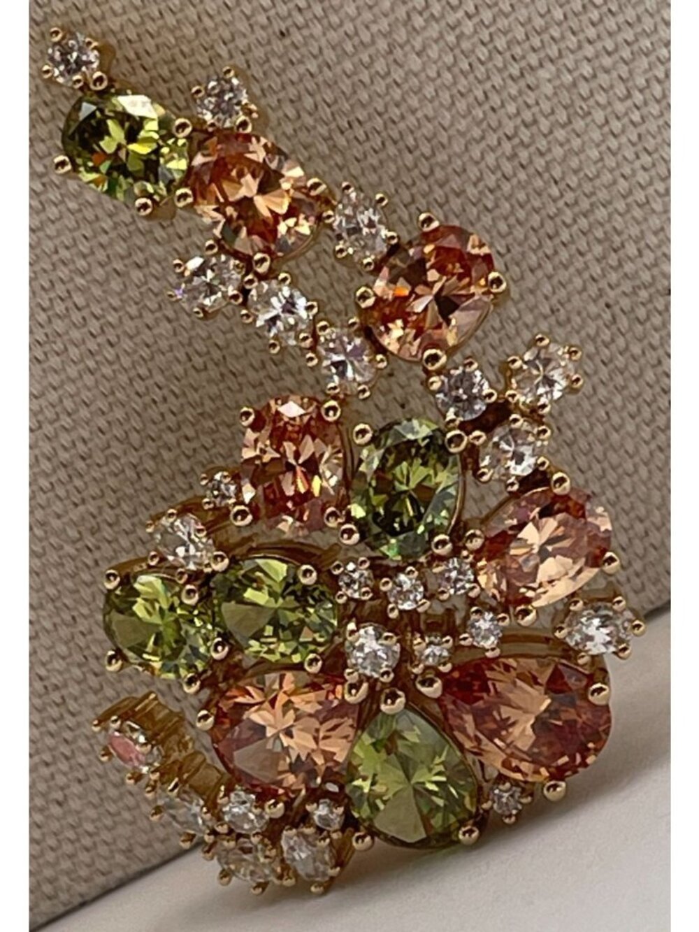 Vtg "Look Of Real " Gold-Tone Brooch W/ Green & Peach Rhinestones Designer-Inspi